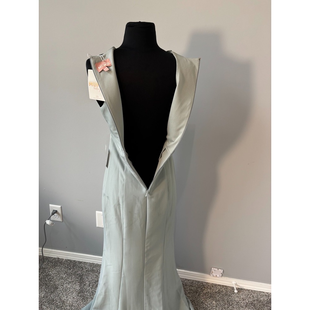 Show me your Mumu Bridesmaid Gown Womens Size XXS Gray Round Neck Sleeveless NWT - Picture 3 of 12
